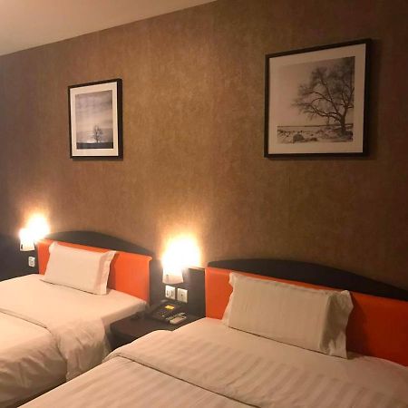 7Days Inn West Liaoyang Road Carrefour Циндао Екстериор снимка