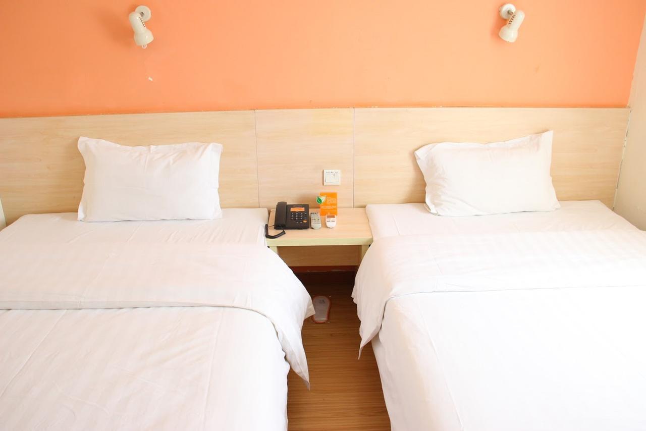 7Days Inn West Liaoyang Road Carrefour Циндао Екстериор снимка