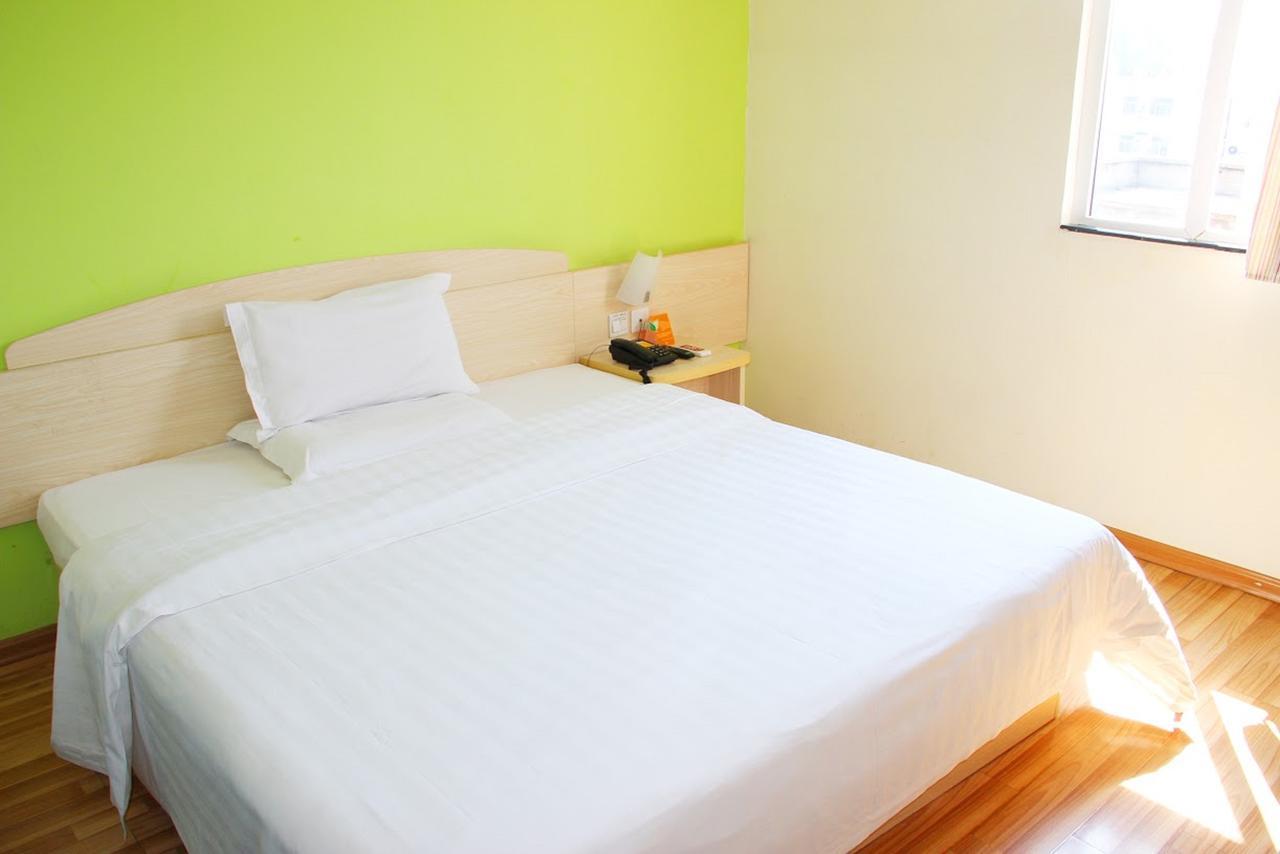 7Days Inn West Liaoyang Road Carrefour Циндао Екстериор снимка